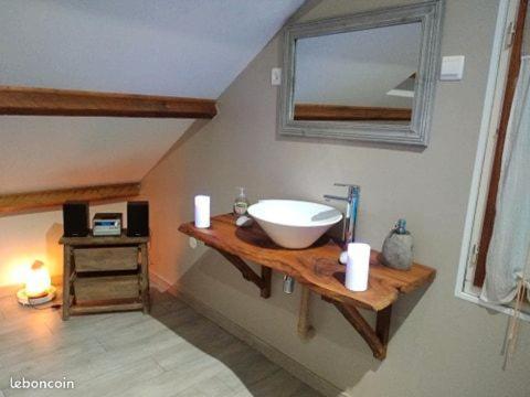 Ecrin D' Amour Suite Romantique Avec Jacuzzi Castels 外观 照片